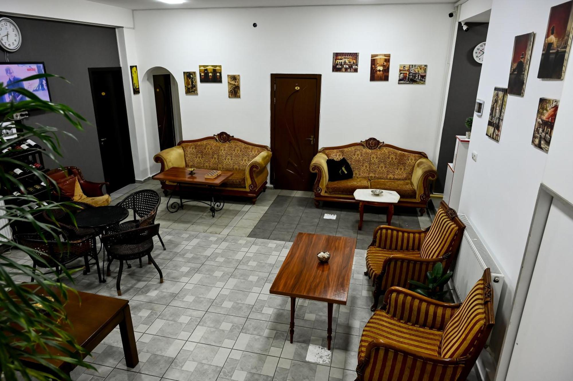 Starhostel Kutaisi Exterior photo