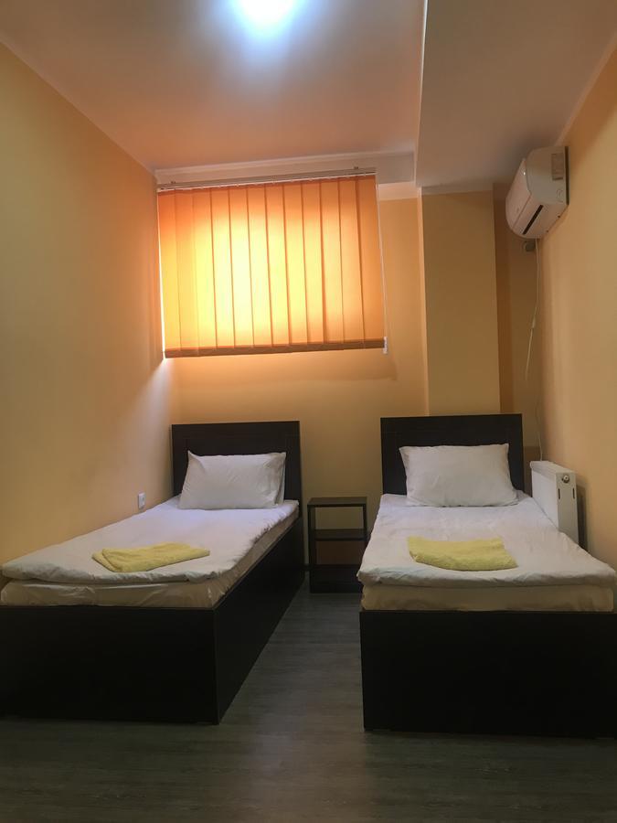Starhostel Kutaisi Exterior photo